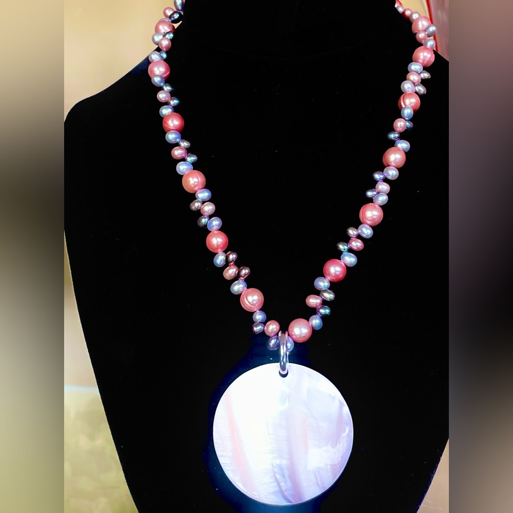 Honora Freshwater Pearl Necklace with Mother of Pearl Pendant.925 Clasp Closure